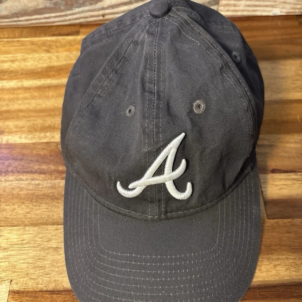 Atlanta Braves Hat Cap Fitted Size Med GRAY New Era 49forty Baseball